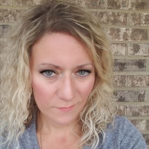 Meet your Posher, Nikki